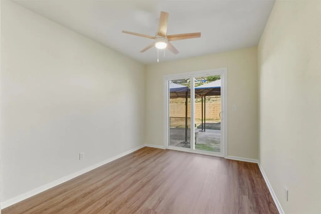 https://cdn.realtyfeed.com/cdn/127/306652309/8f8cf7cf5456425c57e210a660516aa0.webp