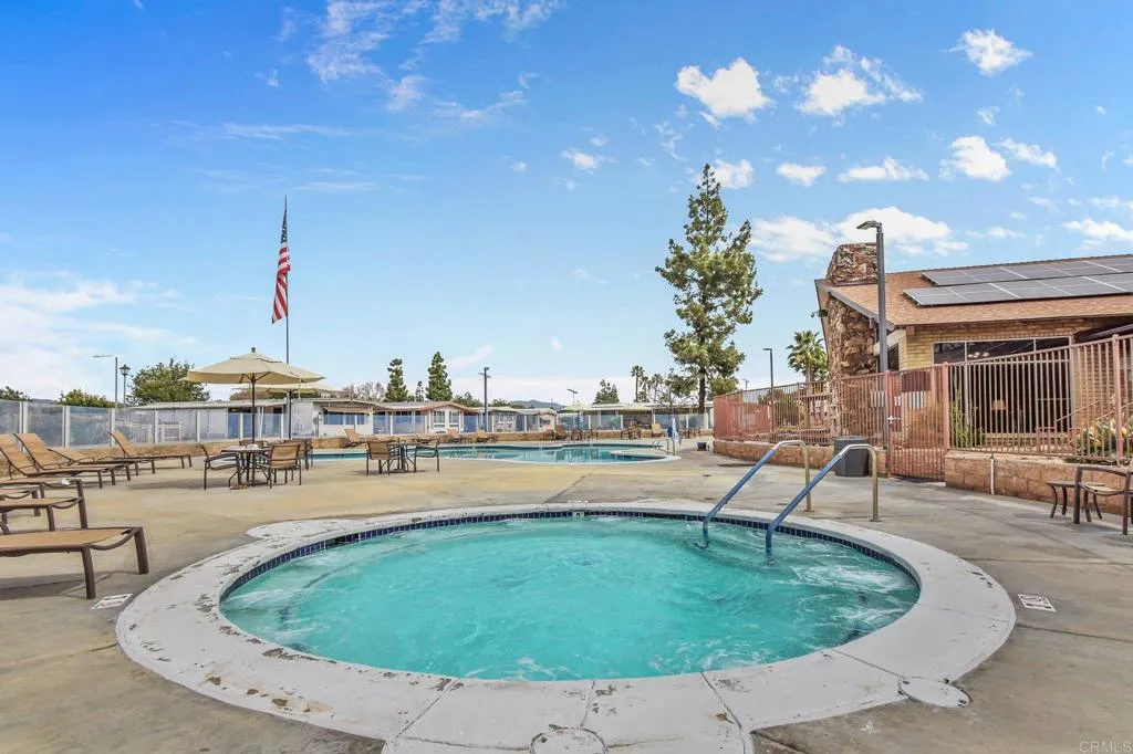 https://cdn.realtyfeed.com/cdn/127/306652388/0264f7a31bbd9ed9316bfd56ca2720e1.webp