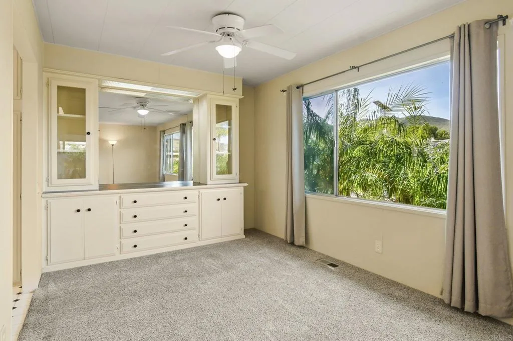 https://cdn.realtyfeed.com/cdn/127/306652388/61681534ff10f2a5710b24043bea66be.webp