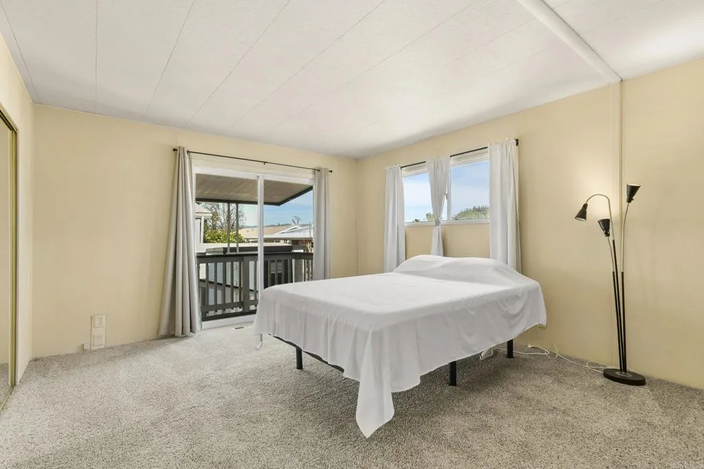 https://cdn.realtyfeed.com/cdn/127/306652388/8483355bc1bd6c41497e7588fc21a419.webp