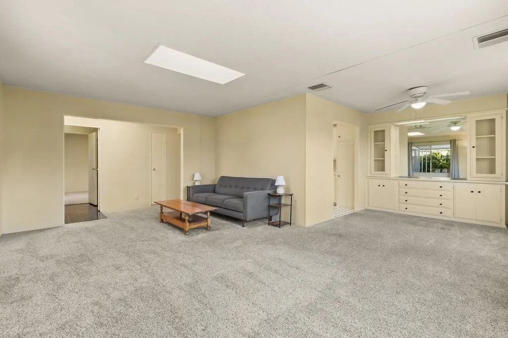 https://cdn.realtyfeed.com/cdn/127/306652388/86e5e0e2e74d2cee08330f2313c1e2e1.webp