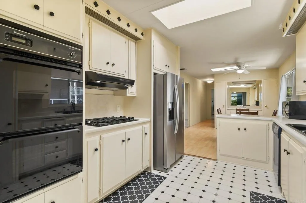 https://cdn.realtyfeed.com/cdn/127/306652388/daa814a99d72a382d87f568f200803d9.webp