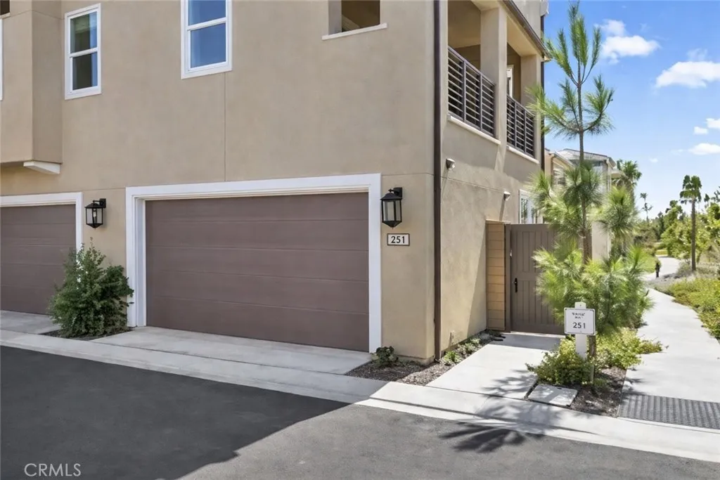 251 Follyhatch, Irvine, CA 92618 - Photo 2 of 34, Irvine, CA