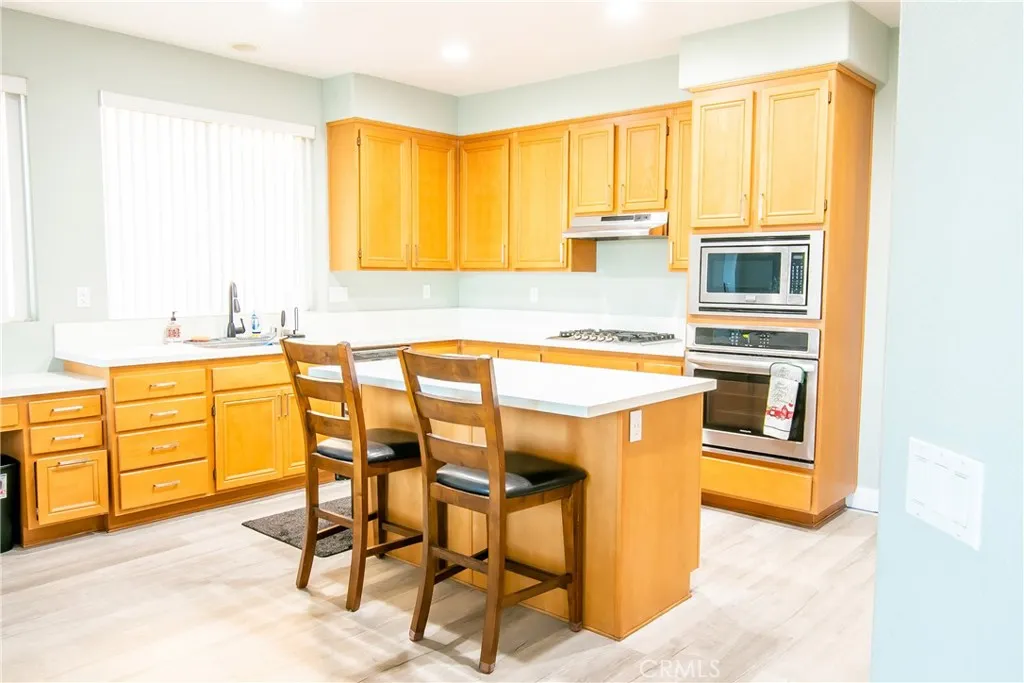 https://cdn.realtyfeed.com/cdn/127/306652449/481e5ed1f6b78352c615a110409d4f01.webp