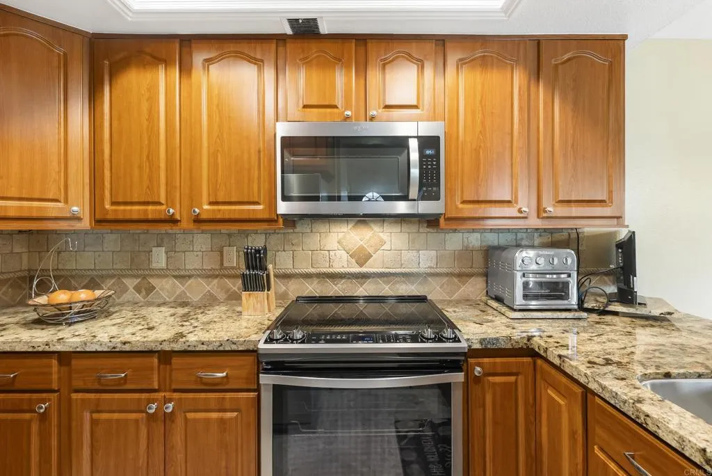 https://cdn.realtyfeed.com/cdn/127/306652457/d08560ab799074f83734cd4d7bcebf1f.webp