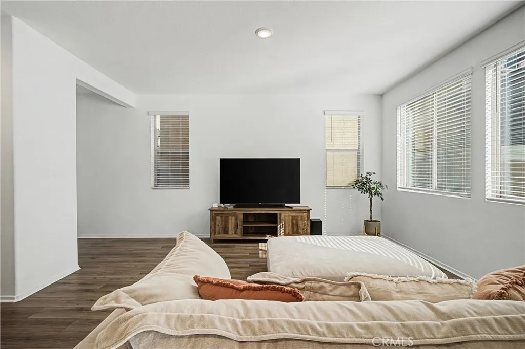 29330 Bovenzi Court, Winchester, CA 92596 - Photo 3 of 27, Winchester, CA