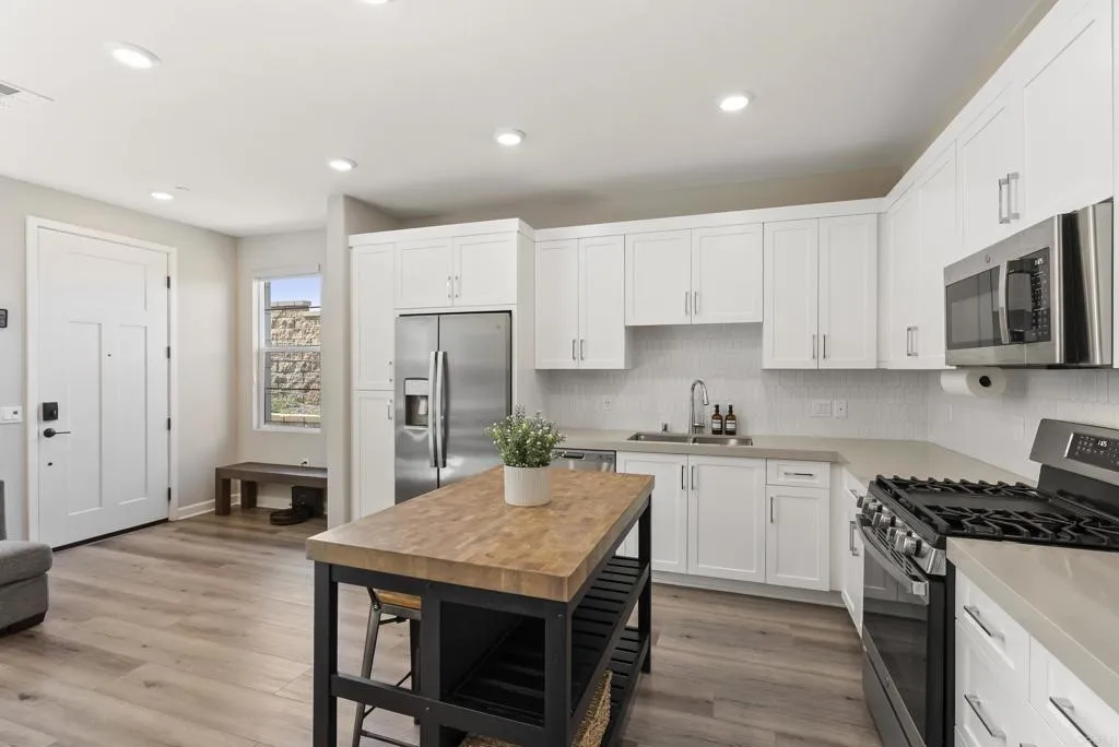 1209 Sunrise View UNIT 105, San Marcos, CA, 92078