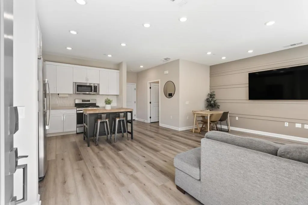 1209 Sunrise View UNIT 105, San Marcos, CA, 92078