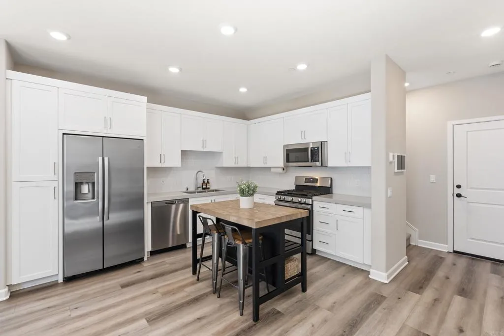 1209 Sunrise View UNIT 105, San Marcos, CA, 92078