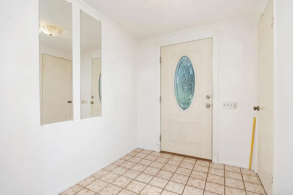 https://cdn.realtyfeed.com/cdn/127/306652504/05bd2c64819989135414d4fa235c99a8.webp