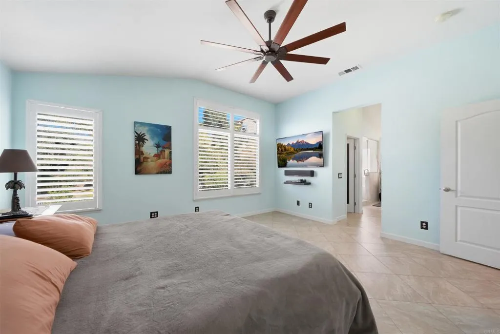 https://cdn.realtyfeed.com/cdn/127/306652553/2636b7c762a8fe09b2ec03bc409450f8.webp