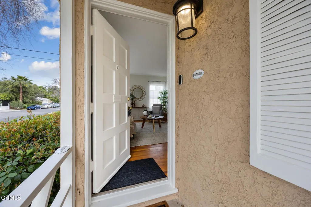 4950 Newcastle Avenue, Los Angeles, CA 91316 - Photo 3 of 29, Los Angeles, CA