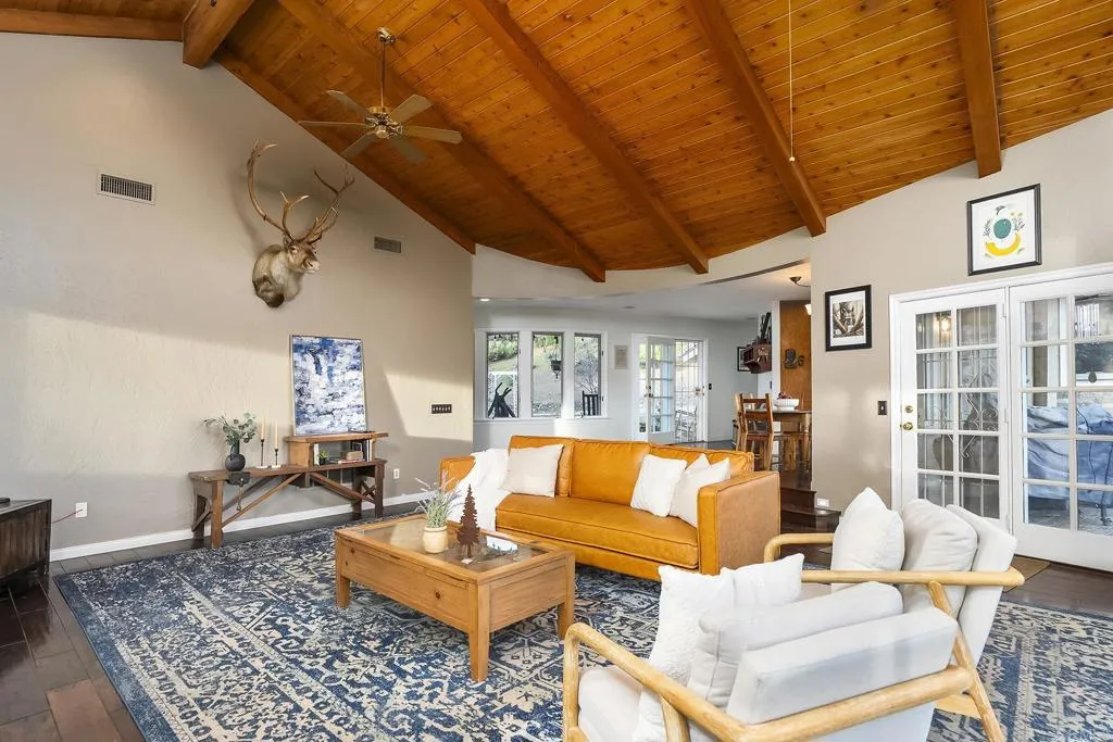 https://cdn.realtyfeed.com/cdn/127/306652700/4a92fdd4b54b17940864e77da7258a81.webp