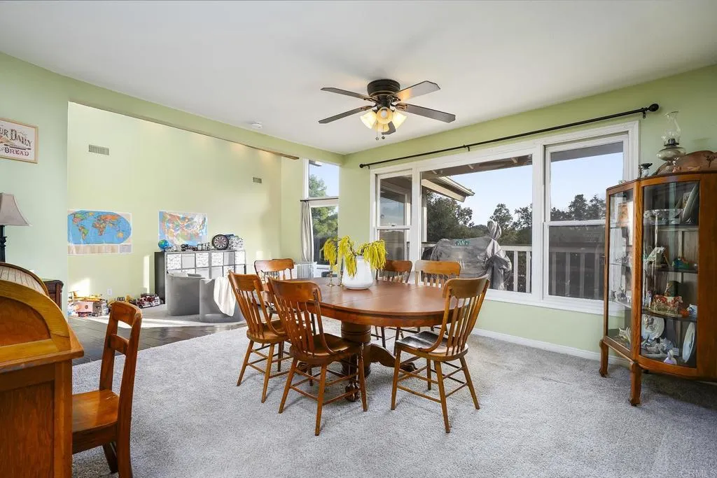 https://cdn.realtyfeed.com/cdn/127/306652700/d47c1f0ebb9369164987ae1117980e97.webp