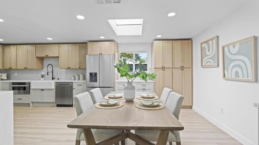 https://cdn.realtyfeed.com/cdn/127/306652733/58fbed465eedfa8c32cab78bf9e6461f.webp