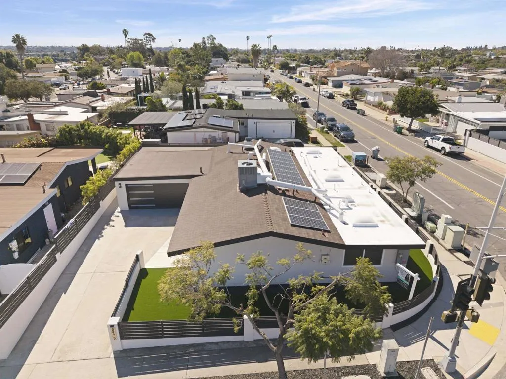 https://cdn.realtyfeed.com/cdn/127/306652733/7067a2f4551af9a1d4b4d76936f7df9d.webp
