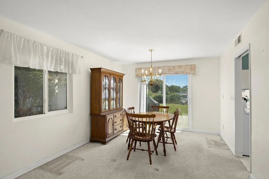 https://cdn.realtyfeed.com/cdn/127/306652735/3e438b386dbc72a9c800edbf7585835a.webp