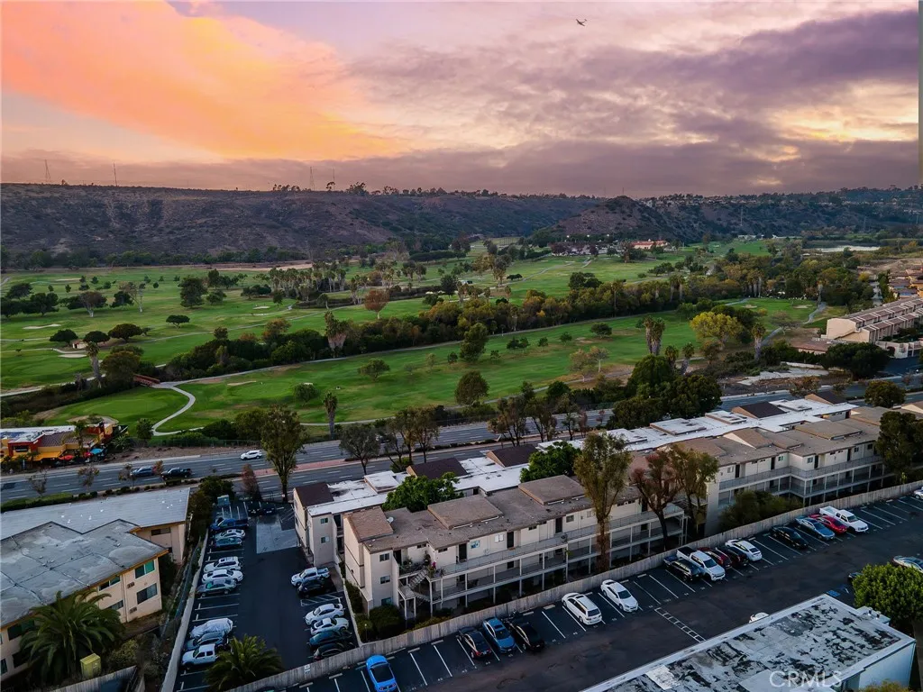 https://cdn.realtyfeed.com/cdn/127/306652745/558ad984177573f6188874fdce032e47.webp
