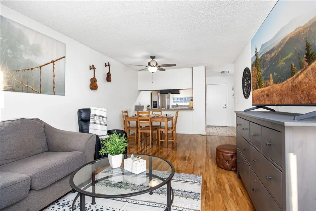 https://cdn.realtyfeed.com/cdn/127/306652745/652c9f35b558b58c05aecd0c63846e75.webp