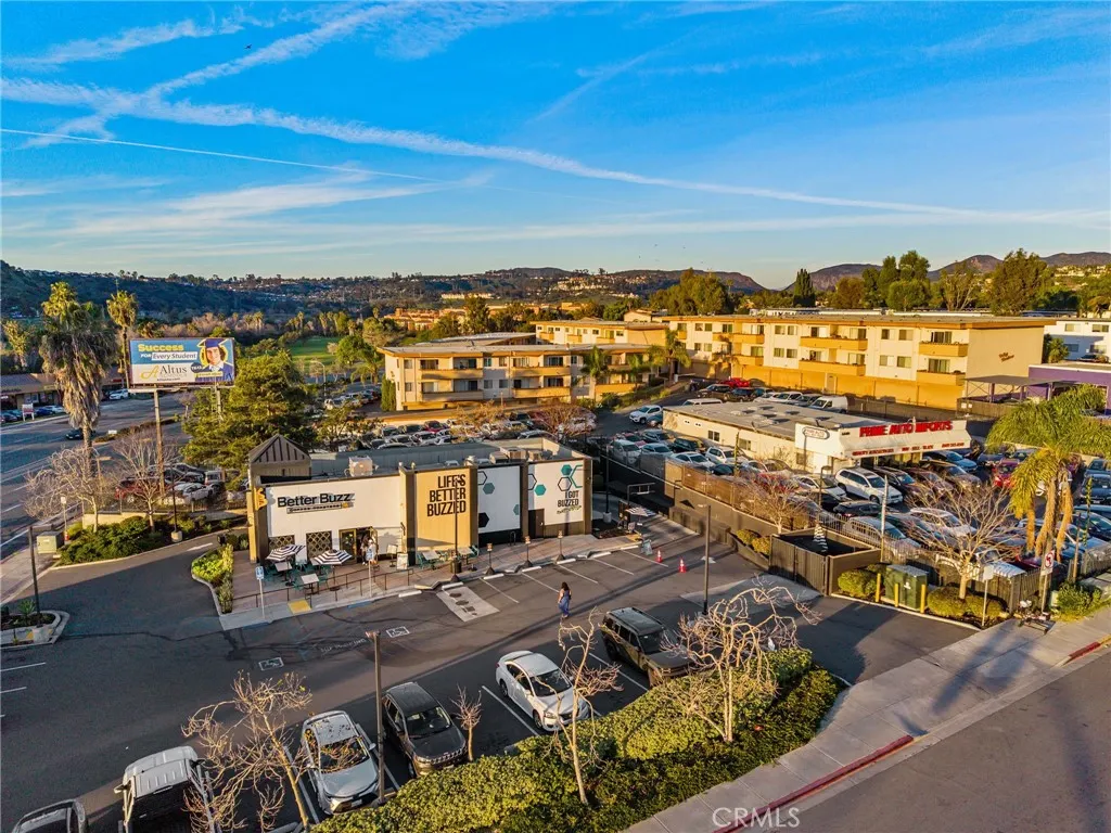 https://cdn.realtyfeed.com/cdn/127/306652745/8bdf140d23ec30dcc3fa9fb3f00e8828.webp
