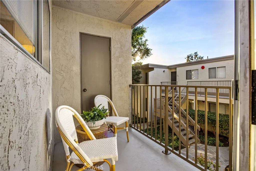 https://cdn.realtyfeed.com/cdn/127/306652745/8f04bc94be993f26a392fd55735a5c46.webp