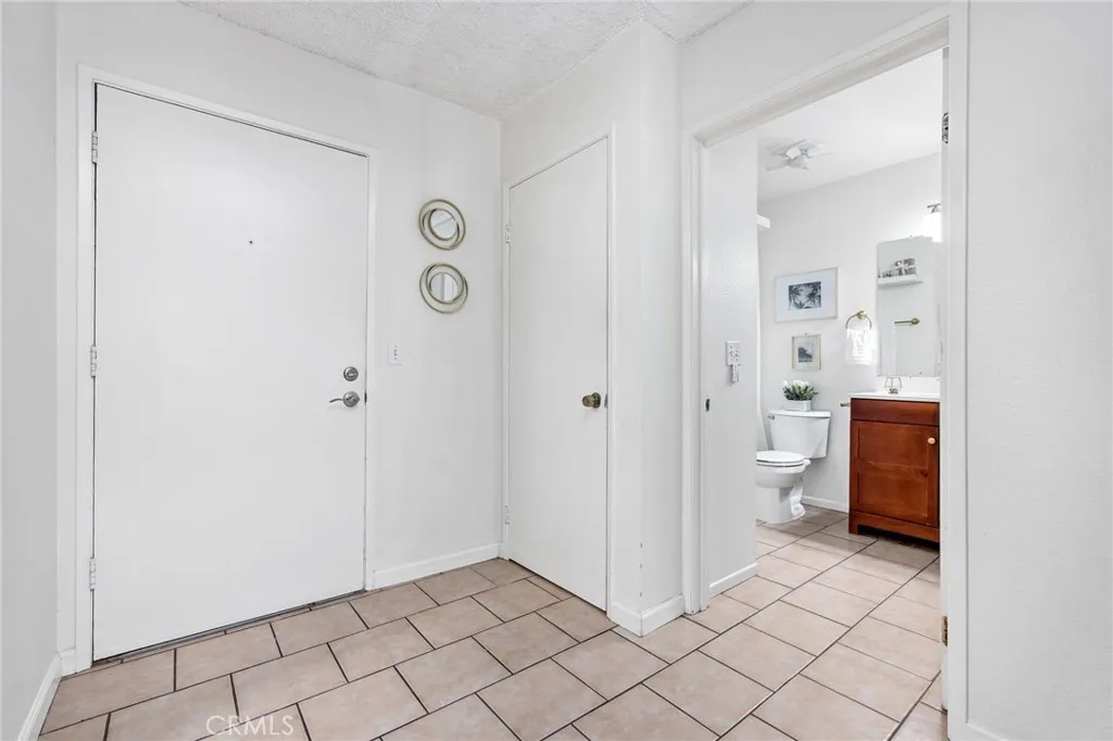 https://cdn.realtyfeed.com/cdn/127/306652745/eb65ee32abb2917570be0f5a95111403.webp