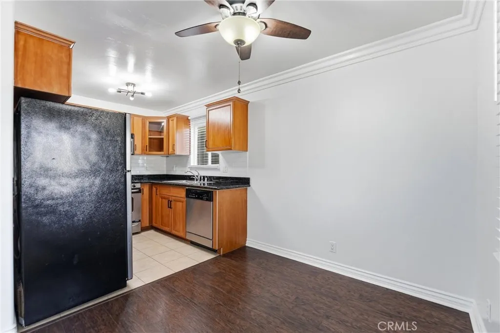 Photo #20: DW26042638 Listing: Photo #20