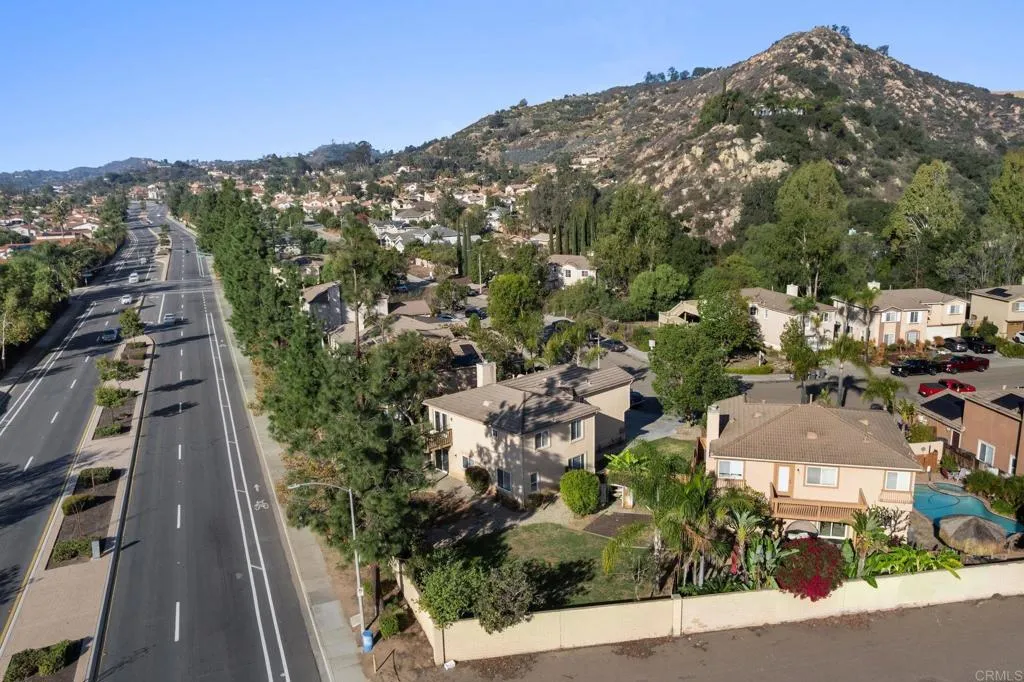https://cdn.realtyfeed.com/cdn/127/306652810/a133cf21f079163721bb85afb7fa5ad9.webp