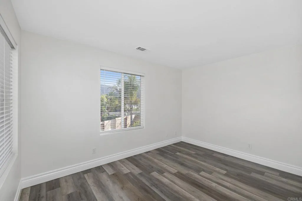 https://cdn.realtyfeed.com/cdn/127/306652810/ea40872ae87dd48d17b4c66bb1b23fb2.webp