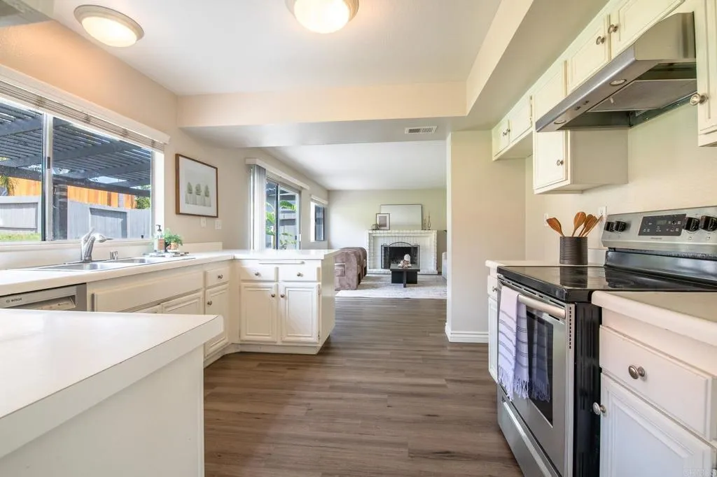 https://cdn.realtyfeed.com/cdn/127/306652812/9797a85afde53015bf5f9581b1e7b83f.webp