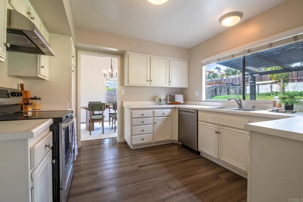 https://cdn.realtyfeed.com/cdn/127/306652812/fbe8956298c5b685f136963d07e15537.webp