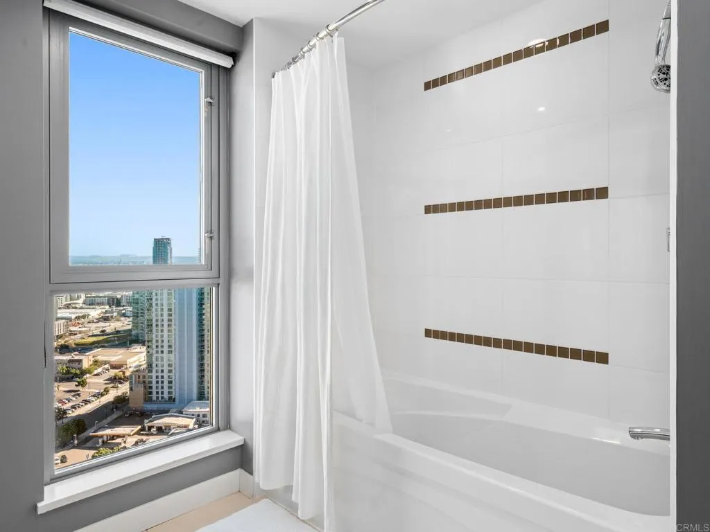 https://cdn.realtyfeed.com/cdn/127/306652814/1233bff0916bd319750c1895571a65ab.webp