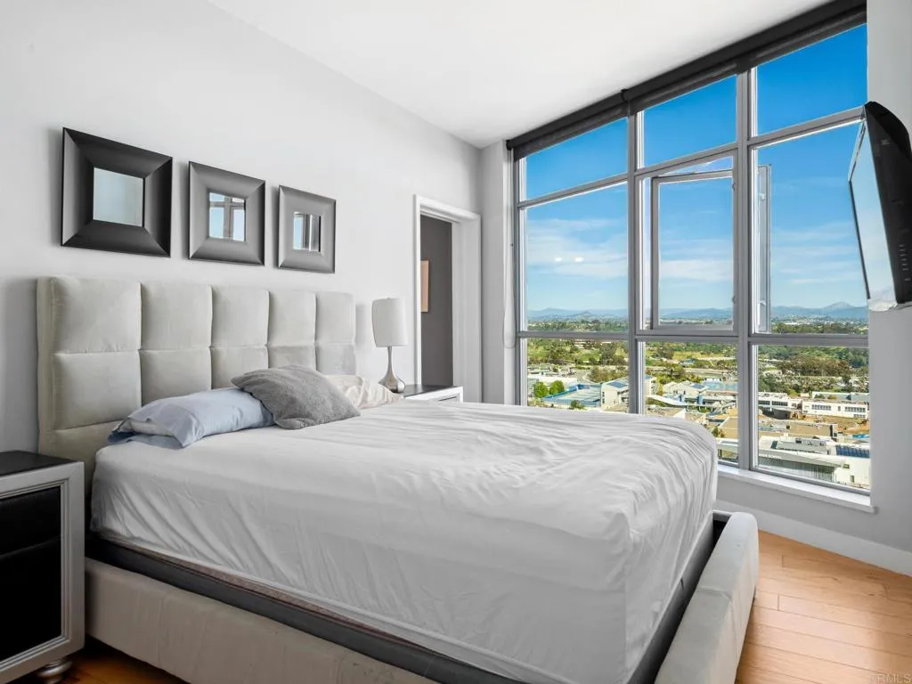 https://cdn.realtyfeed.com/cdn/127/306652814/2d9b8260b32da84b159d0e417a663733.webp
