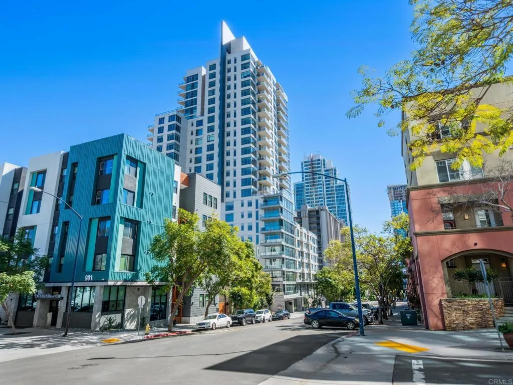 https://cdn.realtyfeed.com/cdn/127/306652814/42a0112c539a0062472d4192110a29b8.webp