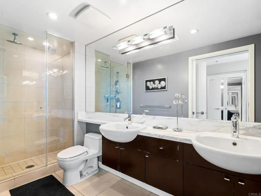 https://cdn.realtyfeed.com/cdn/127/306652814/52a4baa534287baf7c0f0510de394d56.webp
