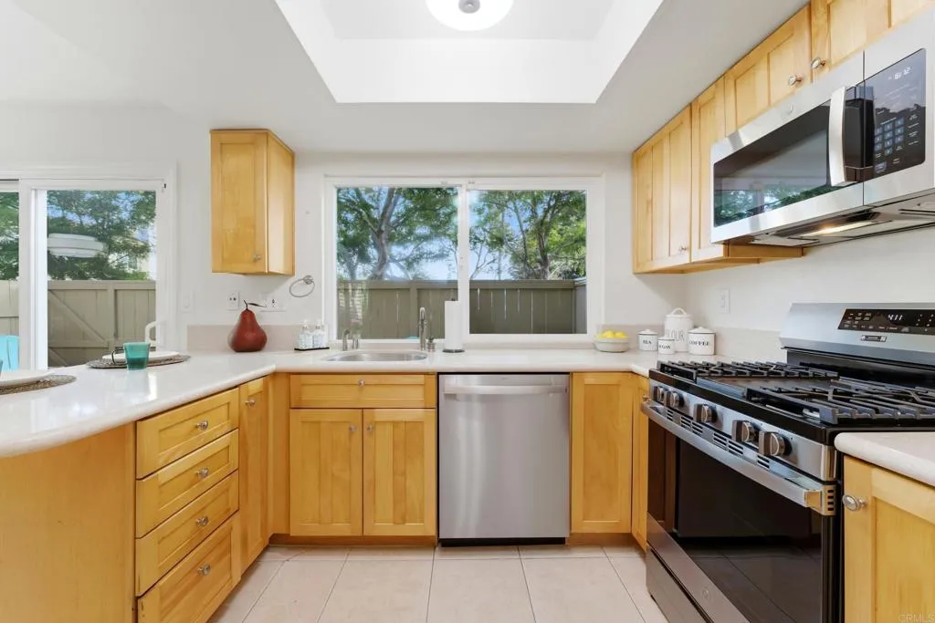 https://cdn.realtyfeed.com/cdn/127/306652815/52b653b8b3617c58eecf3e8babaf7ef5.webp