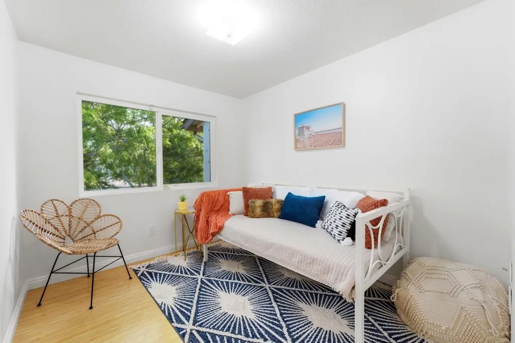 https://cdn.realtyfeed.com/cdn/127/306652815/594f6baa7eaa0857a305f0b822a344c3.webp
