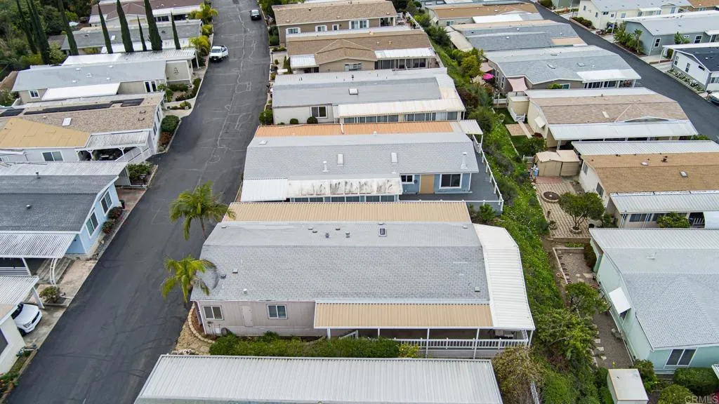 https://cdn.realtyfeed.com/cdn/127/306652817/54d08034db20696b02875c386205c7c6.webp