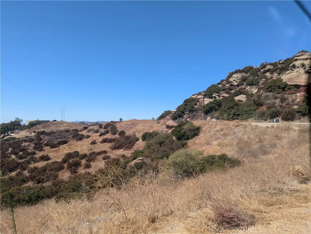 40 North American Cut Off, West Hills, CA 91304 - Photo 3 of 5, West Hills, CA