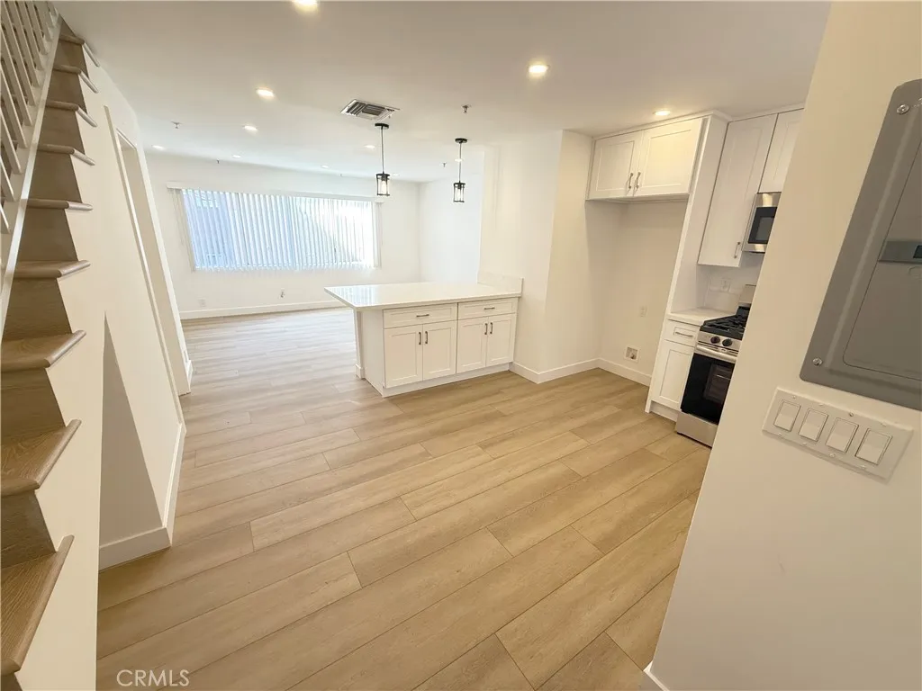 10255 Tujunga Canyon Boulevard Unit 12, Tujunga, CA 91042 - Main photo, Tujunga, CA