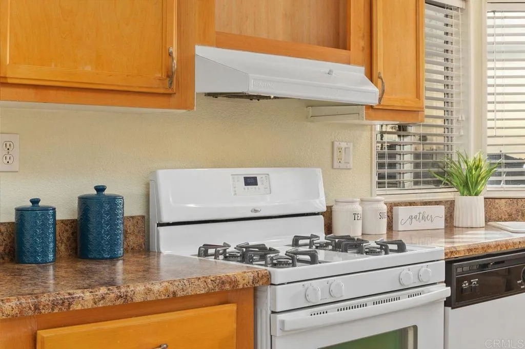 https://cdn.realtyfeed.com/cdn/127/306652875/d7182ab686c1aa9a03c9936358076afa.webp