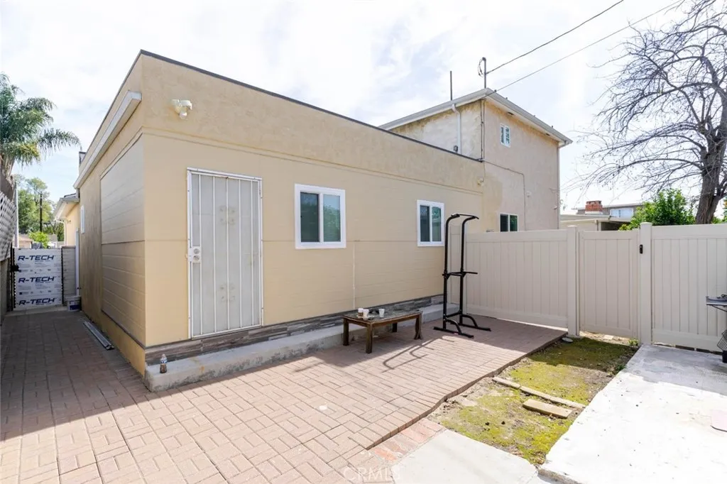 8147 Lullaby Lane, Panorama City, CA 91402 - Photo 4 of 12, Panorama City, CA