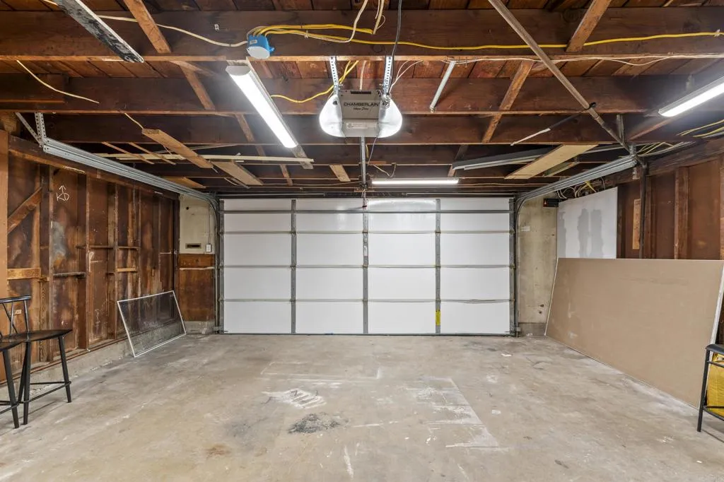 https://cdn.realtyfeed.com/cdn/127/306652906/3b36103fbaa785575670e04c7b6c0b5e.webp