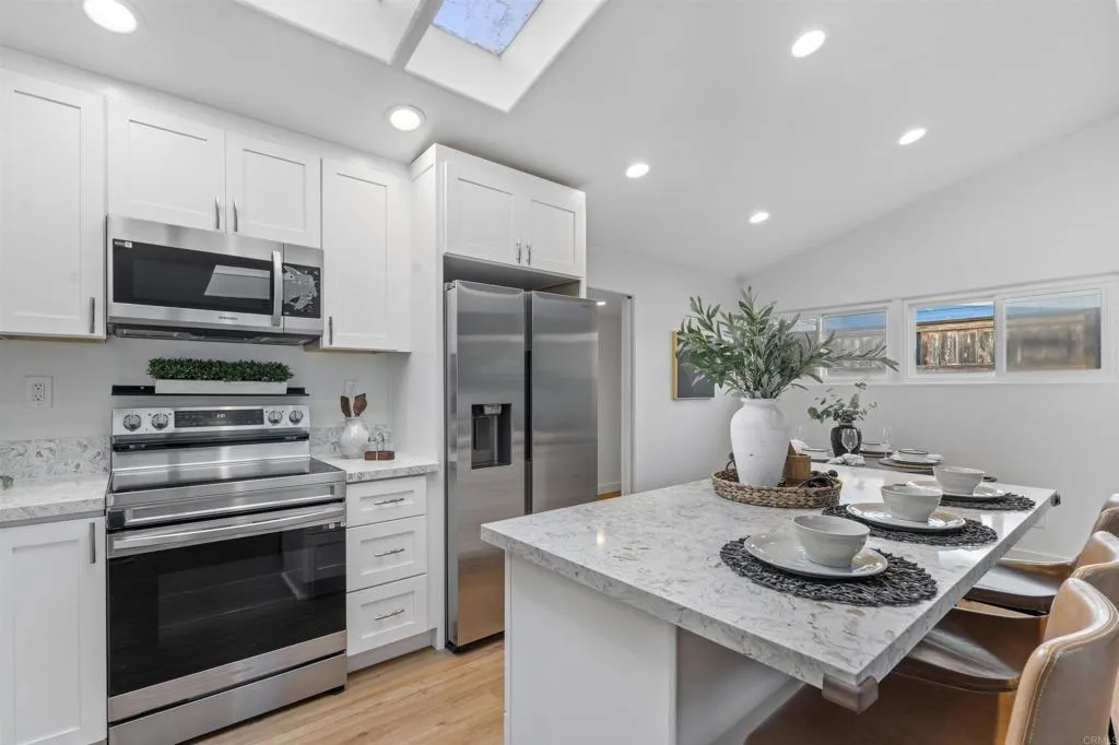 https://cdn.realtyfeed.com/cdn/127/306652906/e687afb998e53122ba38d7b0debabd4c.webp