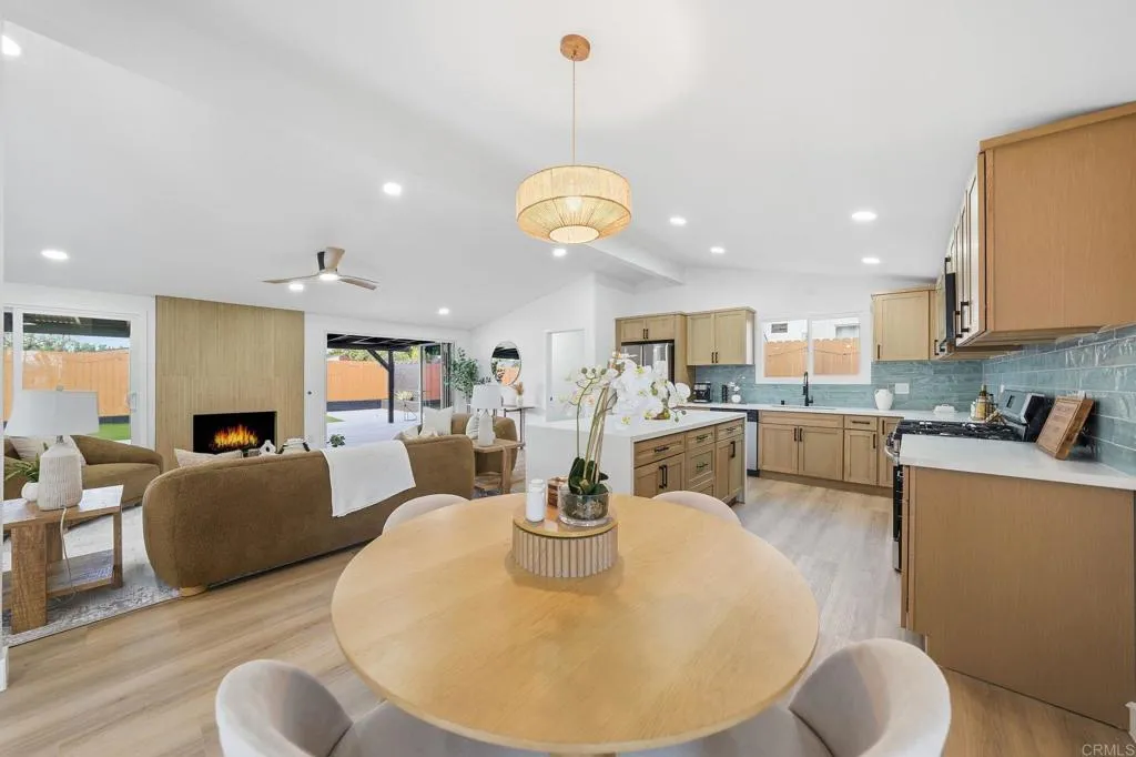 https://cdn.realtyfeed.com/cdn/127/306652914/cbb6a99cd5ac625c22f4c309af26a238.webp