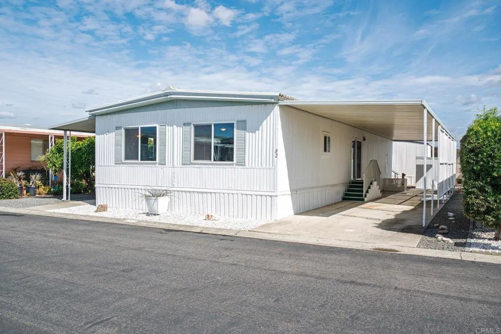 https://cdn.realtyfeed.com/cdn/127/306652944/c3507abc0ad972b31836e82d684a7594.webp