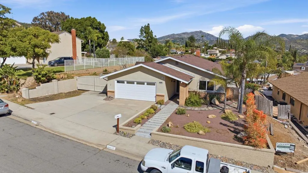 https://cdn.realtyfeed.com/cdn/127/306652948/664560375517b9db5505b92e517994f5.webp