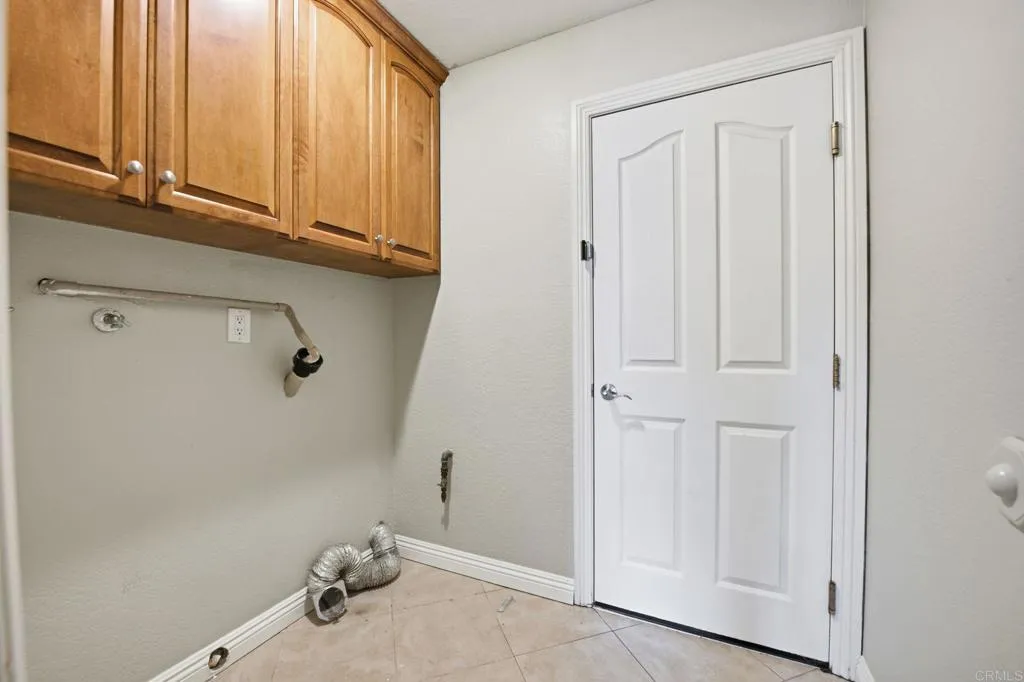 https://cdn.realtyfeed.com/cdn/127/306652948/833bcc3a042e88f37ad08776630a8e84.webp