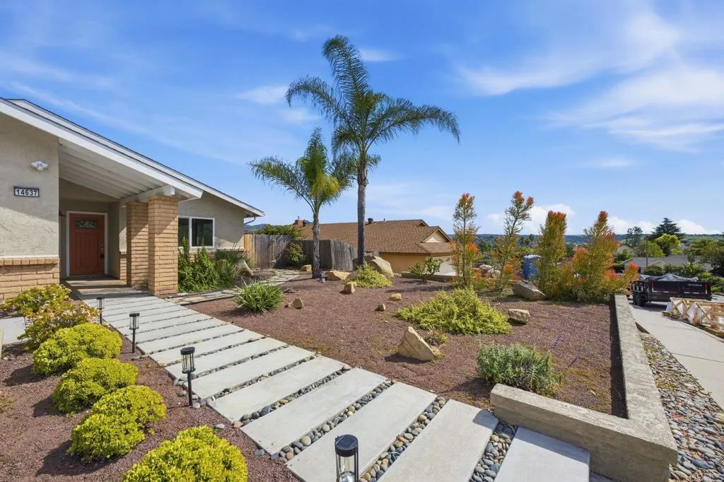 https://cdn.realtyfeed.com/cdn/127/306652948/8acafb51a99160405eb638426e5e3500.webp