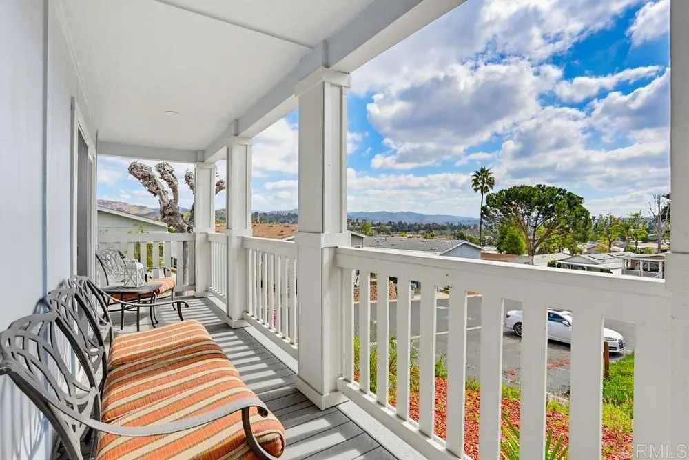 https://cdn.realtyfeed.com/cdn/127/306652962/02aae4c5a9c2af82bd5a586569200765.webp